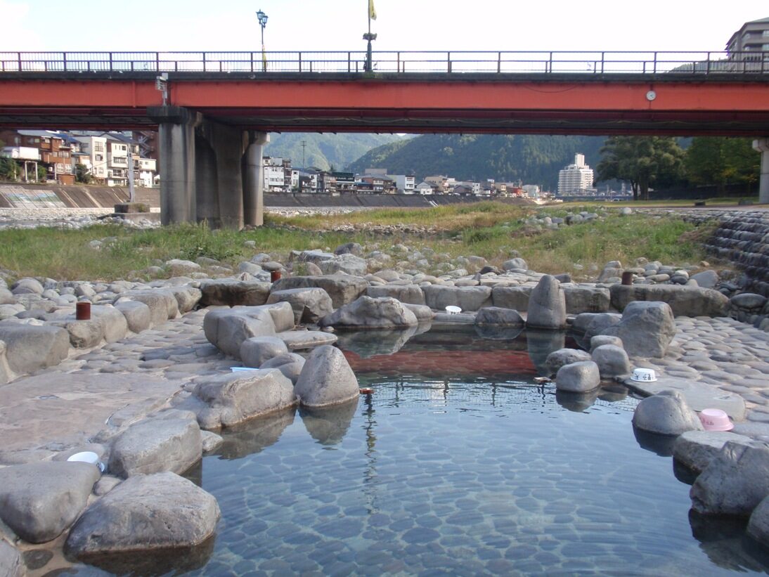A Perfect Akiu Onsen Day Trip From Sendai Featuring a Majestic Waterfall