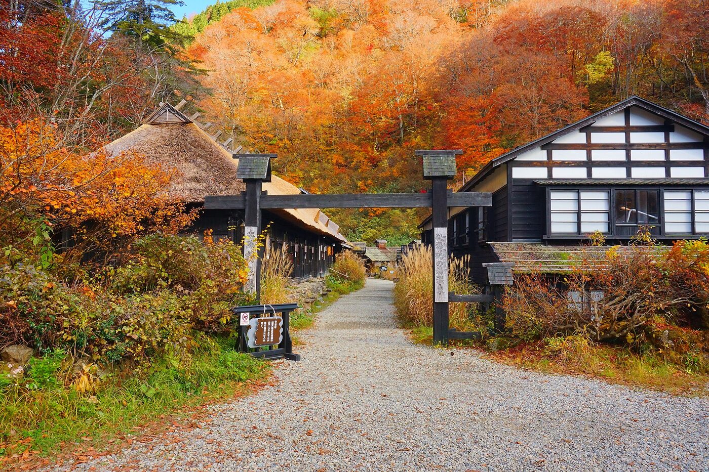 Ginzan vs. Nyuto: Which Idyllic Snow Onsen Village Captures Your Winter Dream?